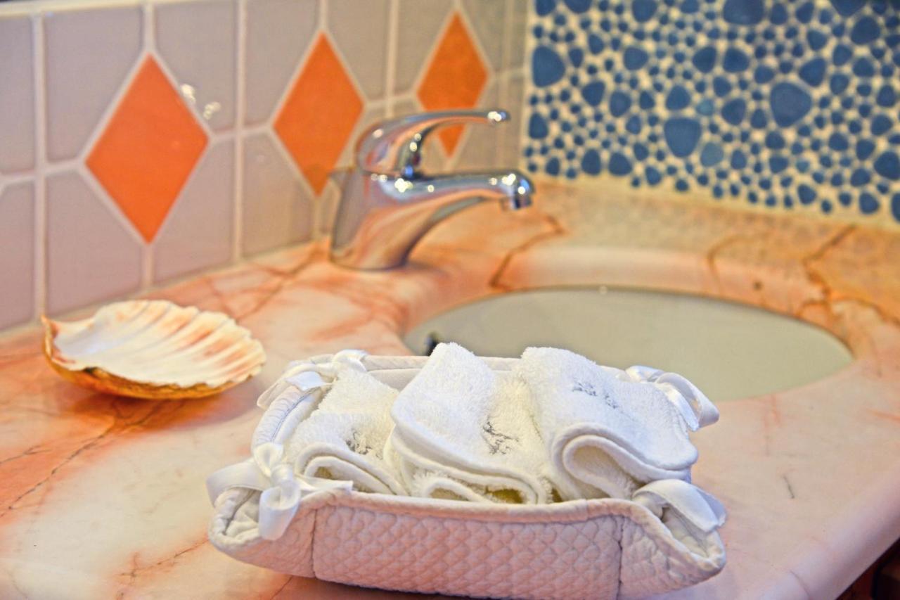 Case Vacanze La Conia Cannigione Luaran gambar