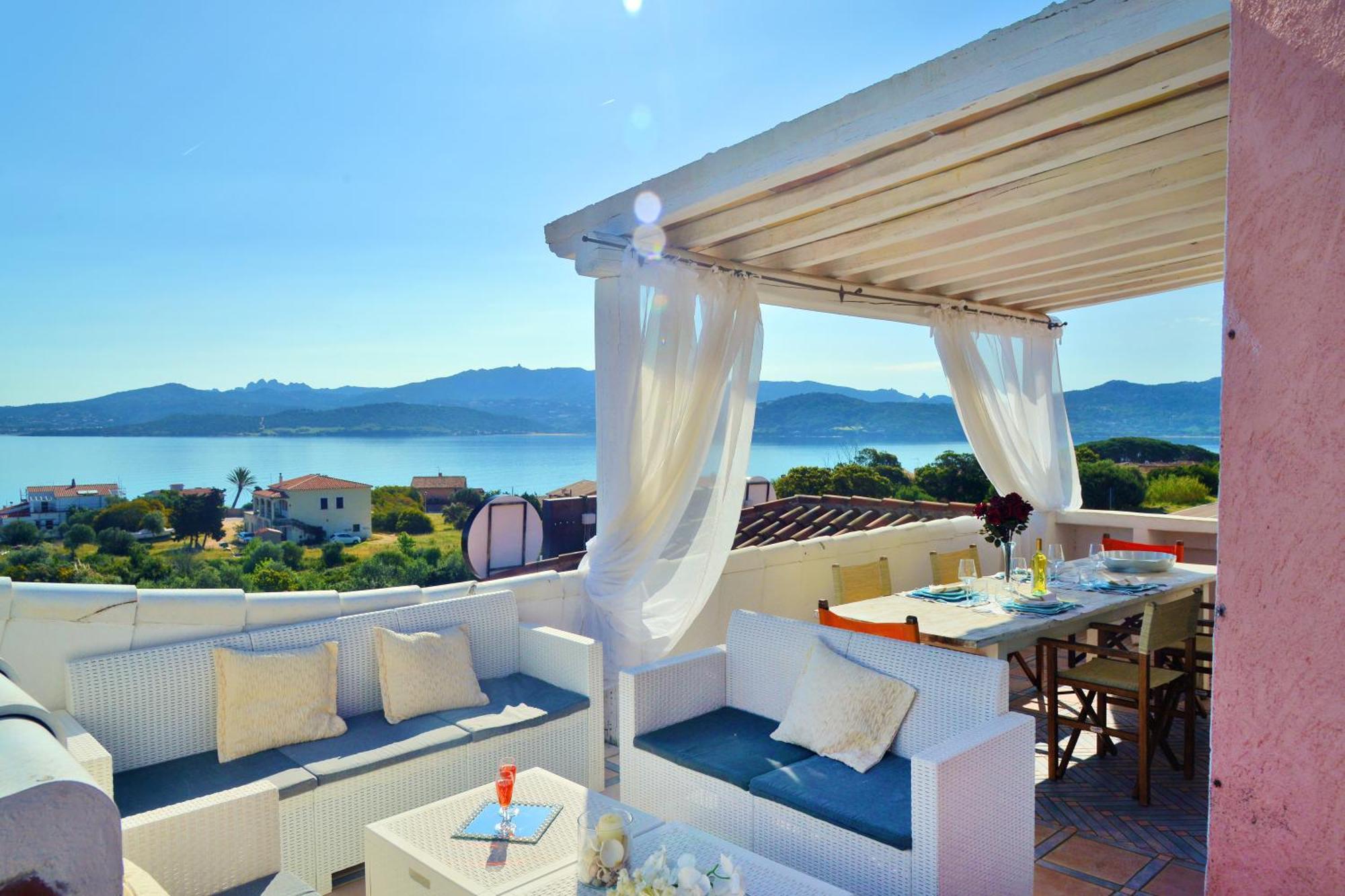 Case Vacanze La Conia Cannigione Luaran gambar