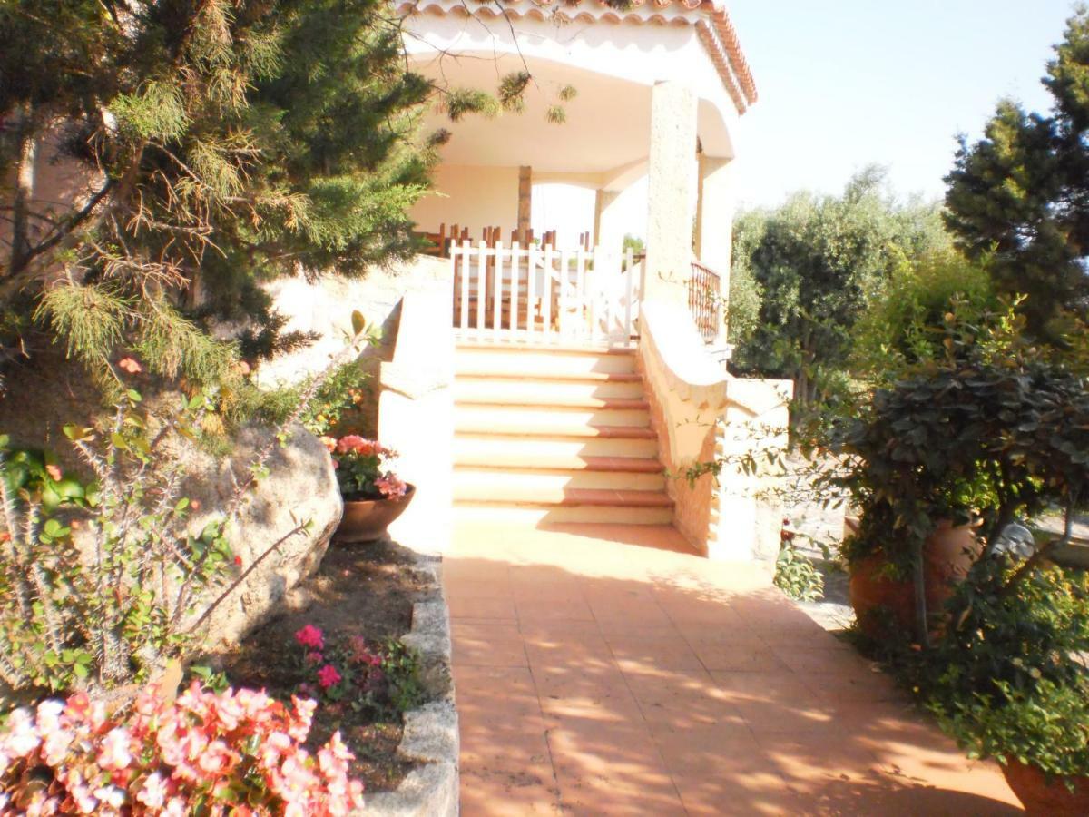 Case Vacanze La Conia Cannigione Luaran gambar