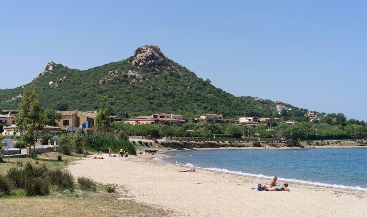 Case Vacanze La Conia Cannigione Luaran gambar
